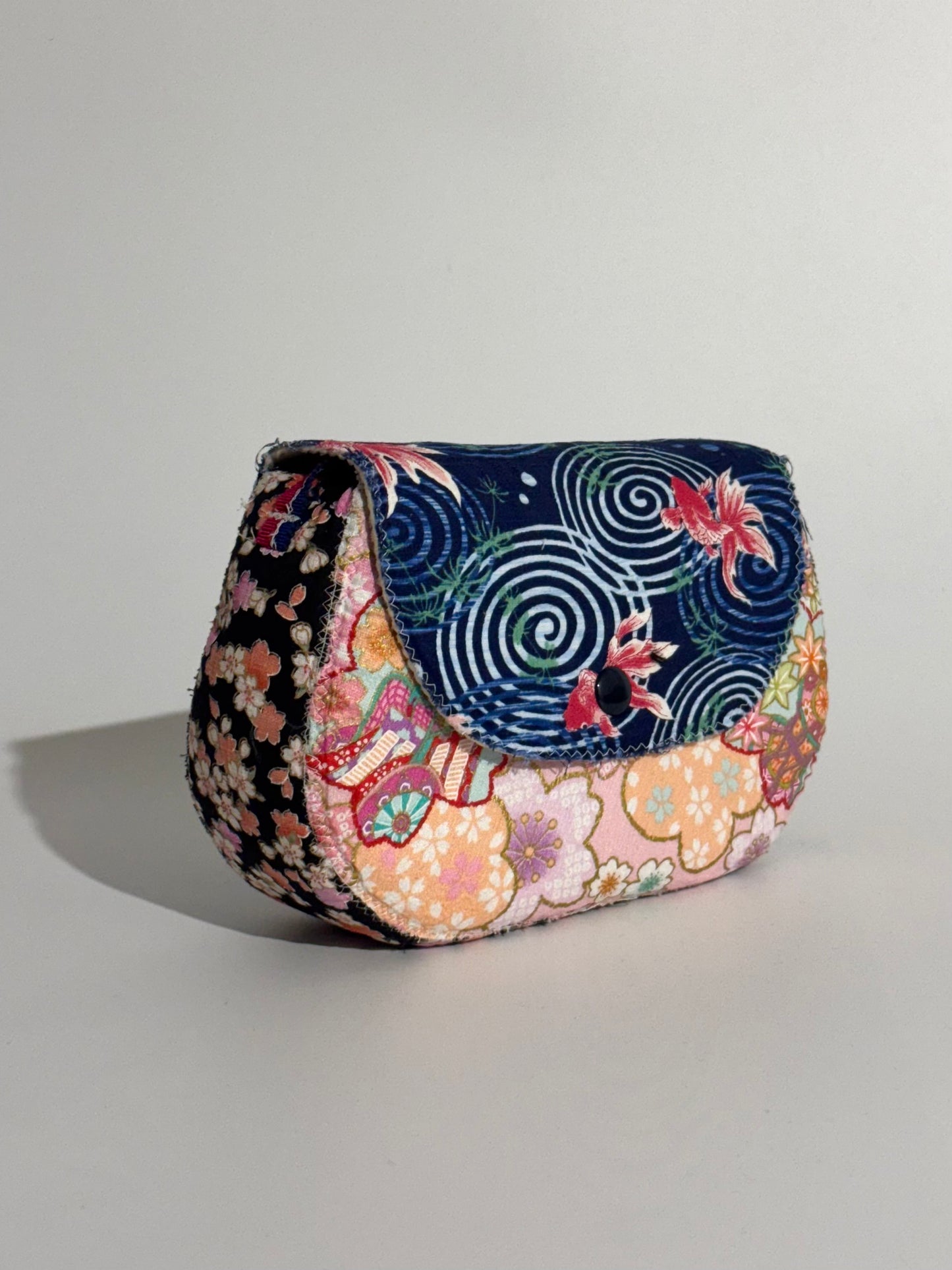 Borsa Luna Carpe Giapponesi e Fiori Neri